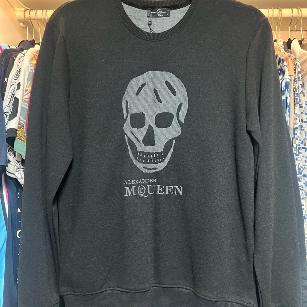 Alexander McQueen Black and Gray Skull Crewneck Sweater - M